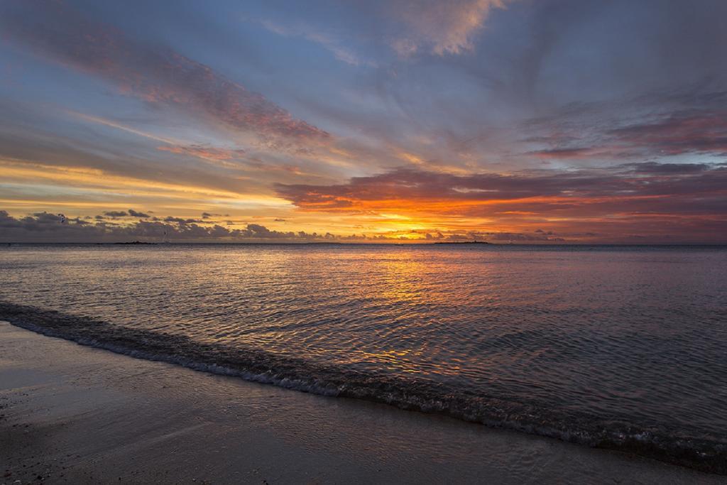 Chateau Royal Beach Resort & Spa, Noumea Exterior foto